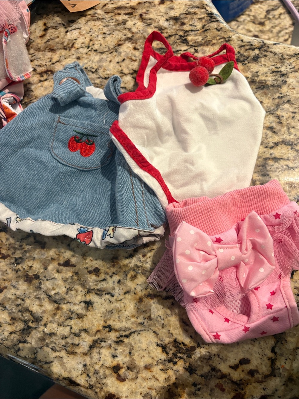Dog xs clothes. Female. Pink, Blue, Green, White .Washed! Fit xs Pomeranian - Picture 7 of 9